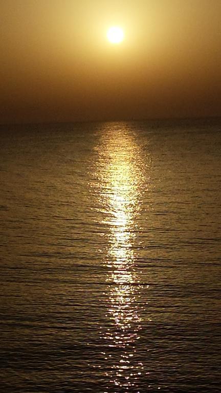 פומוס Sun Camero Apartments מראה חיצוני תמונה