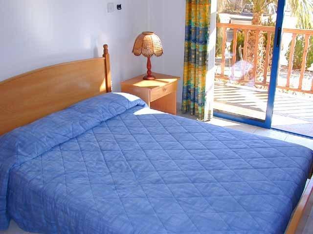 פומוס Sun Camero Apartments חדר תמונה
