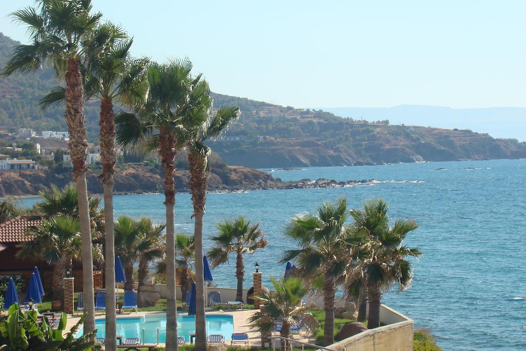 פומוס Sun Camero Apartments מראה חיצוני תמונה