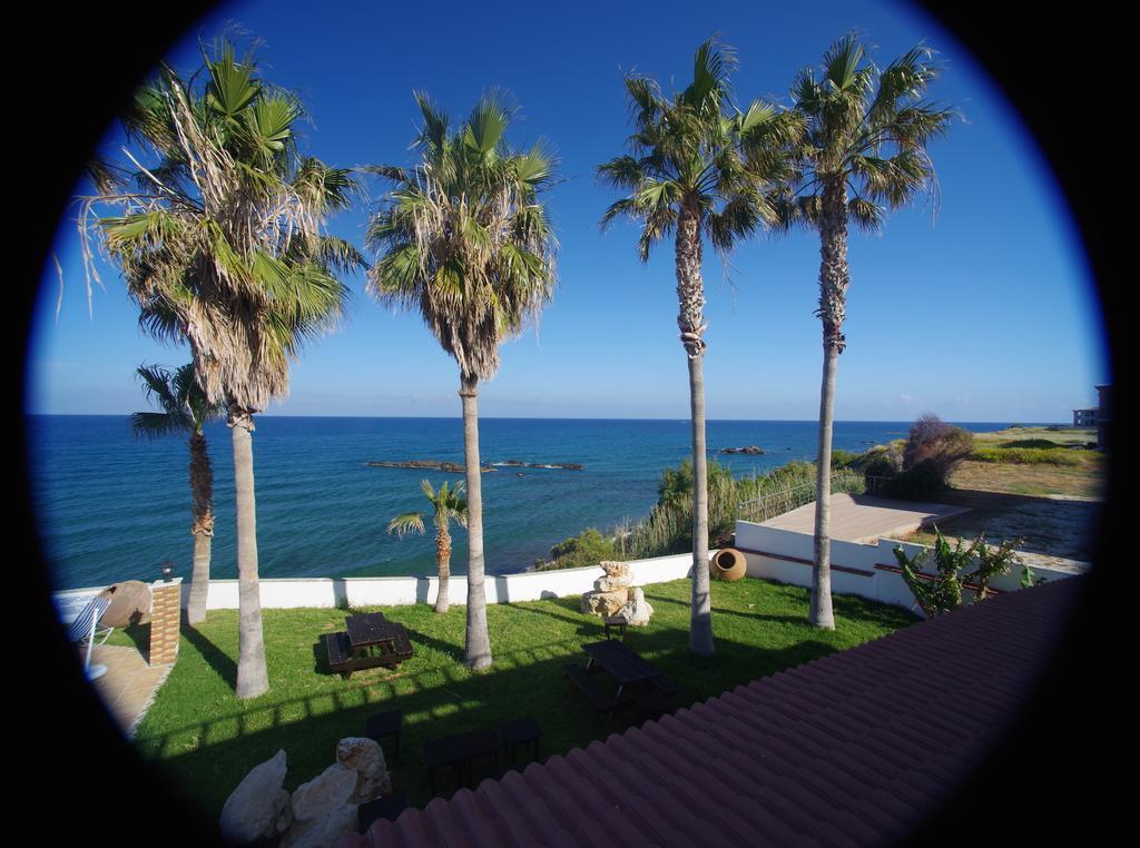 פומוס Sun Camero Apartments מראה חיצוני תמונה